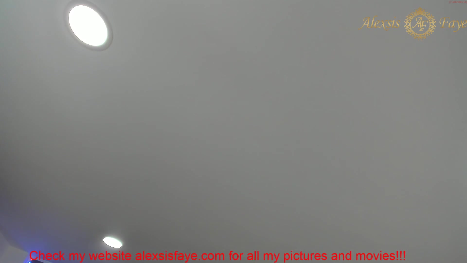 Watch Alexsisfaye mother masturbates on skype - PornDude